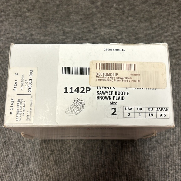 Minnetonka Mini-Tonka Style Baby Booties (5394) - Picture 5 of 6